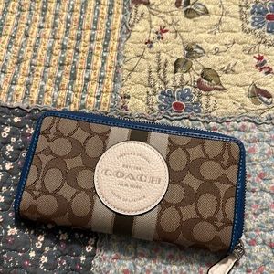 Coach wallet